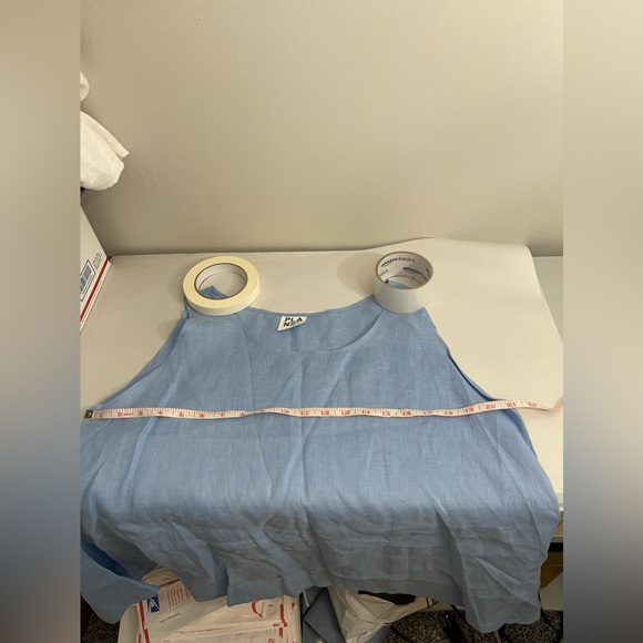 NWOT Planet by Lauren G Blue 100% Linen Tank Top Asymmetrical Hem Relax Lagon 1 - Picture 9 of 10